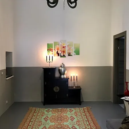 Theater Bed and Breakfast *