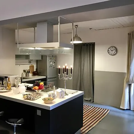 Bed and Breakfast Theater