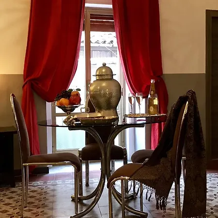 Theater Bed and Breakfast *