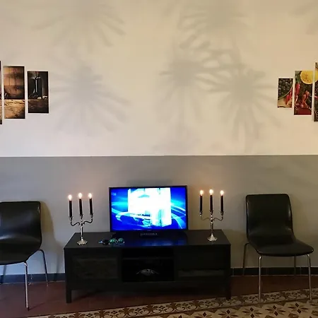 Theater Bed and Breakfast *
